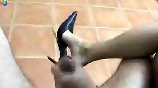 bottle,shoejob