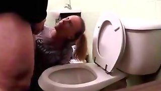 bottle,toilet