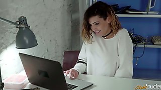 bottle,office,polish,wet