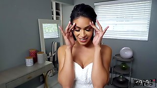 bottle,bride,latina