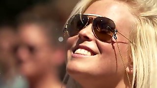 beach,bottle,celebrity,dutch