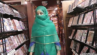 arab,bottle,gloryhole,pakistani
